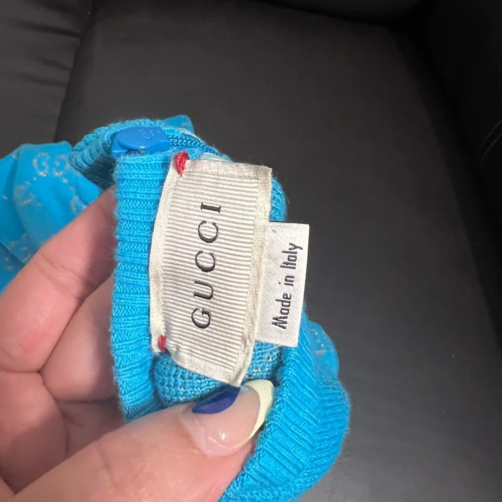 GUCCI ONESIE there was damage, but I it been fixed - Picture 6 of 12